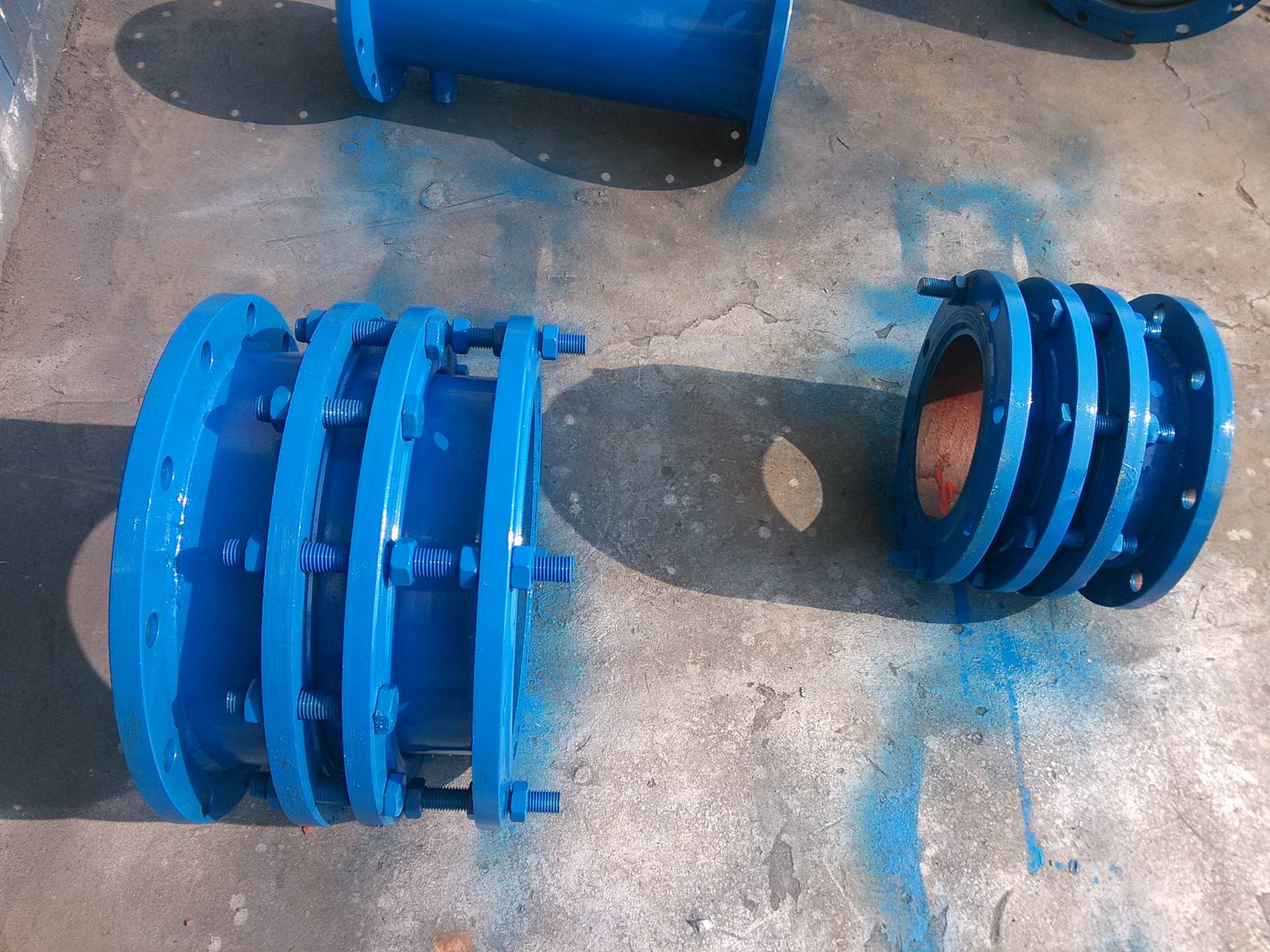 �����s��