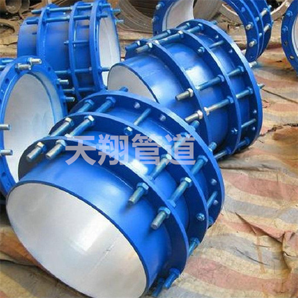 ������s���^